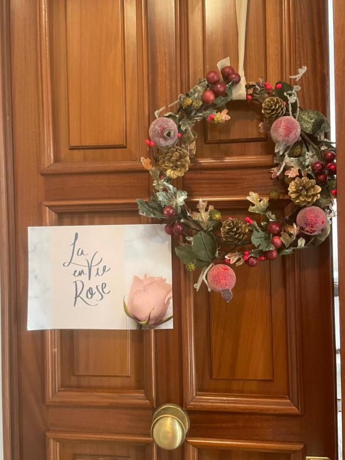 La Vie En Rose Mattinata Leilighet Eksteriør bilde